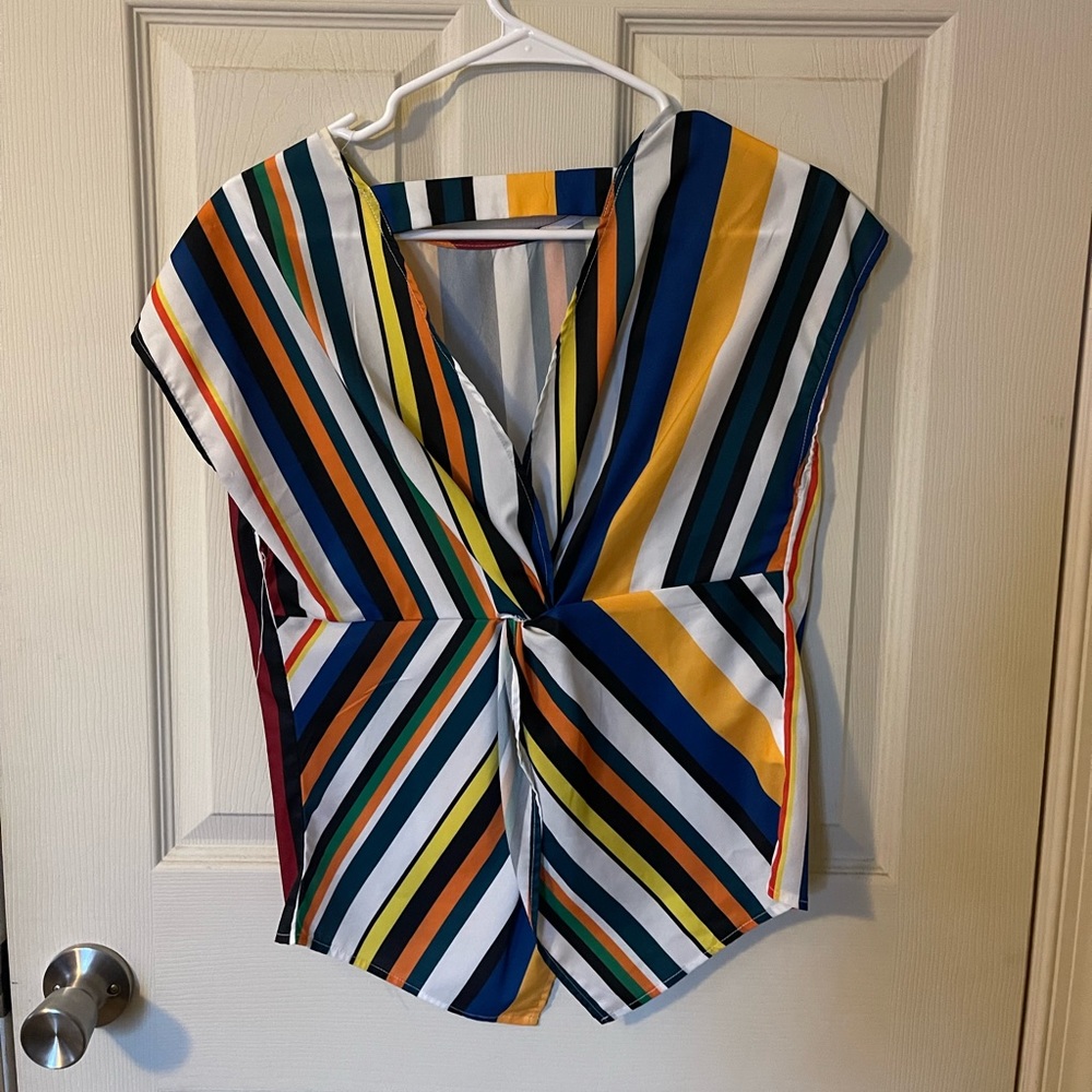 Multicolored top. - Picture 2 of 2